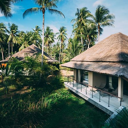 Le Motu Hotel Taling Ngam Beach Exterior foto