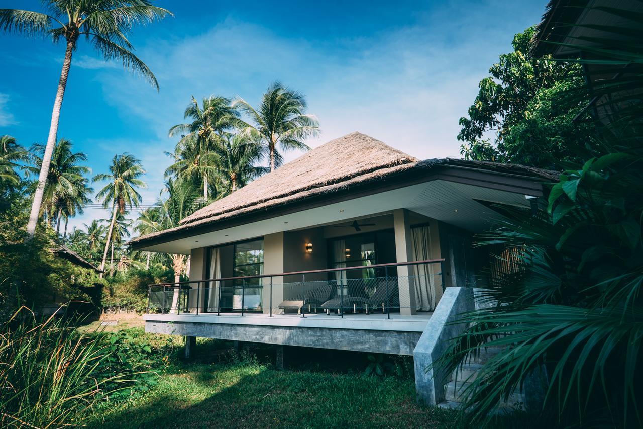 Le Motu Hotel Taling Ngam Beach Exterior foto